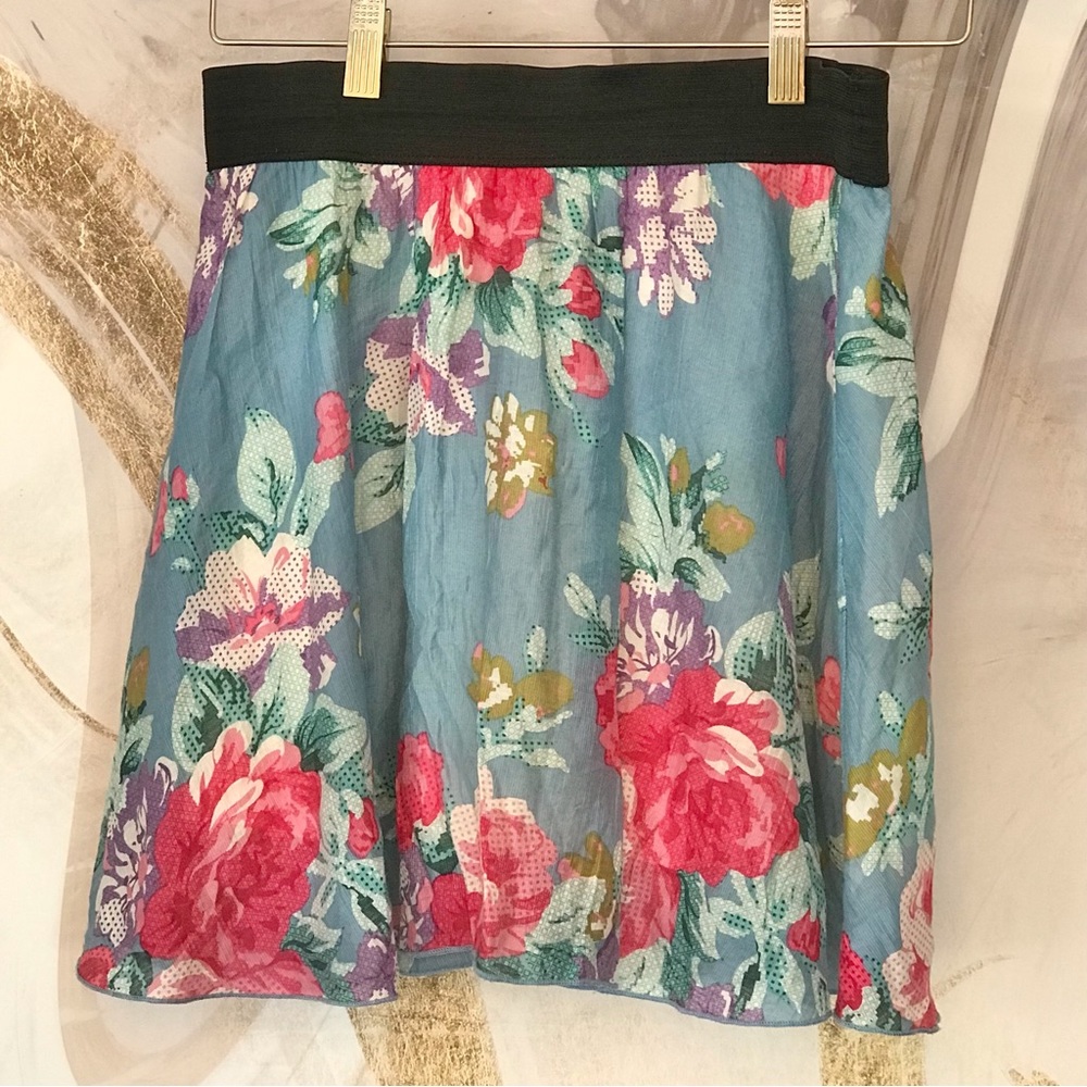 LOVE CULTURE | Floral Mini Skirt Blues & Pinks Size Small